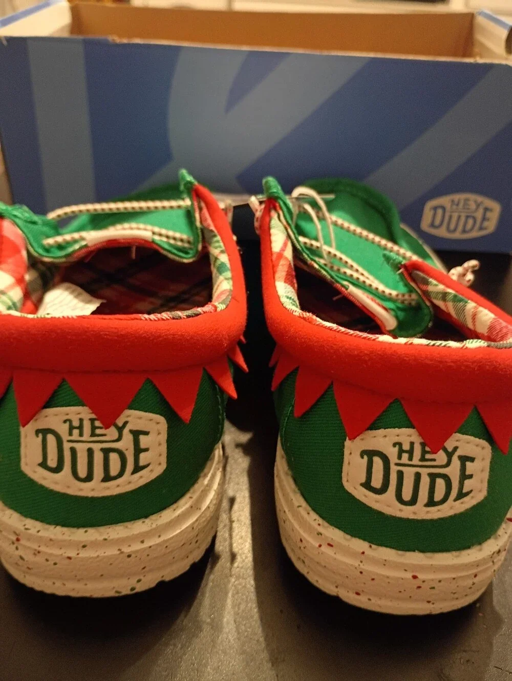 Hey Dude Kids' Wally Holiday Elf Shoes Green/Red Size 3J New With Tags